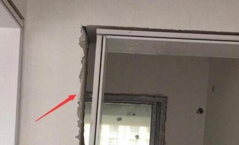 进户门套有缝隙,门套与集成板的缝隙怎么处理