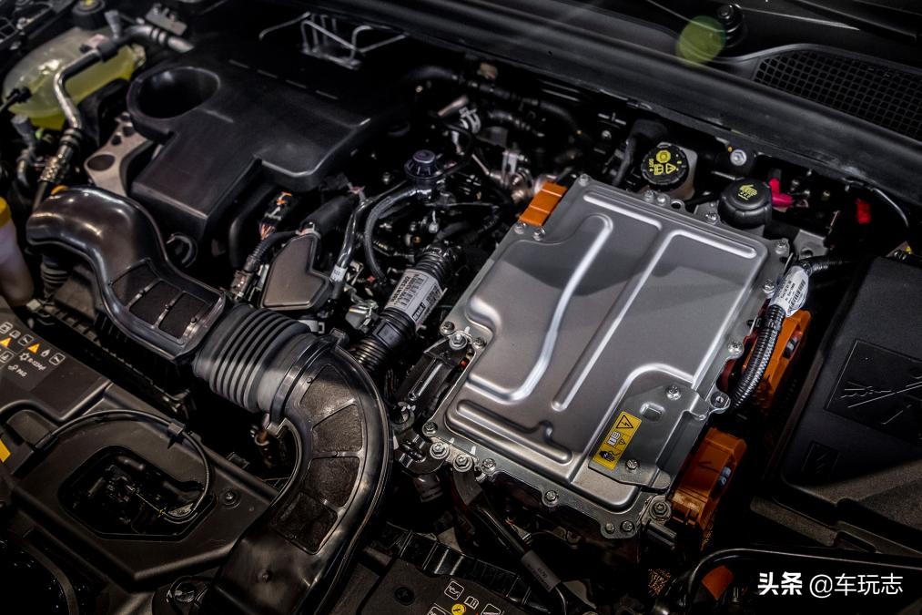 丰田雅力士vs奔跑者,丰田雅力士vs广汽三菱欧蓝德