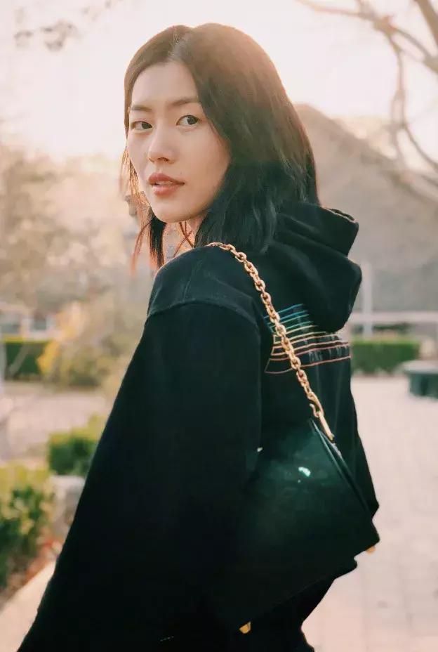 刘雯同款平价包,刘雯同款圆筒包