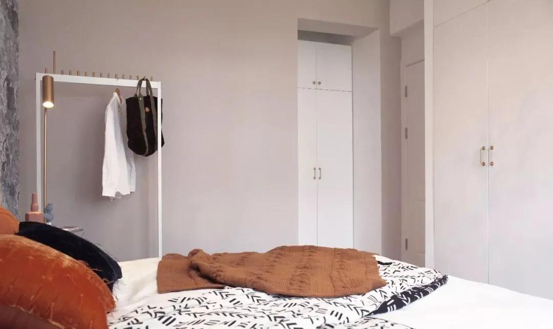 老房子翻新改造卧室ins风,老破小改造成温馨两层小院