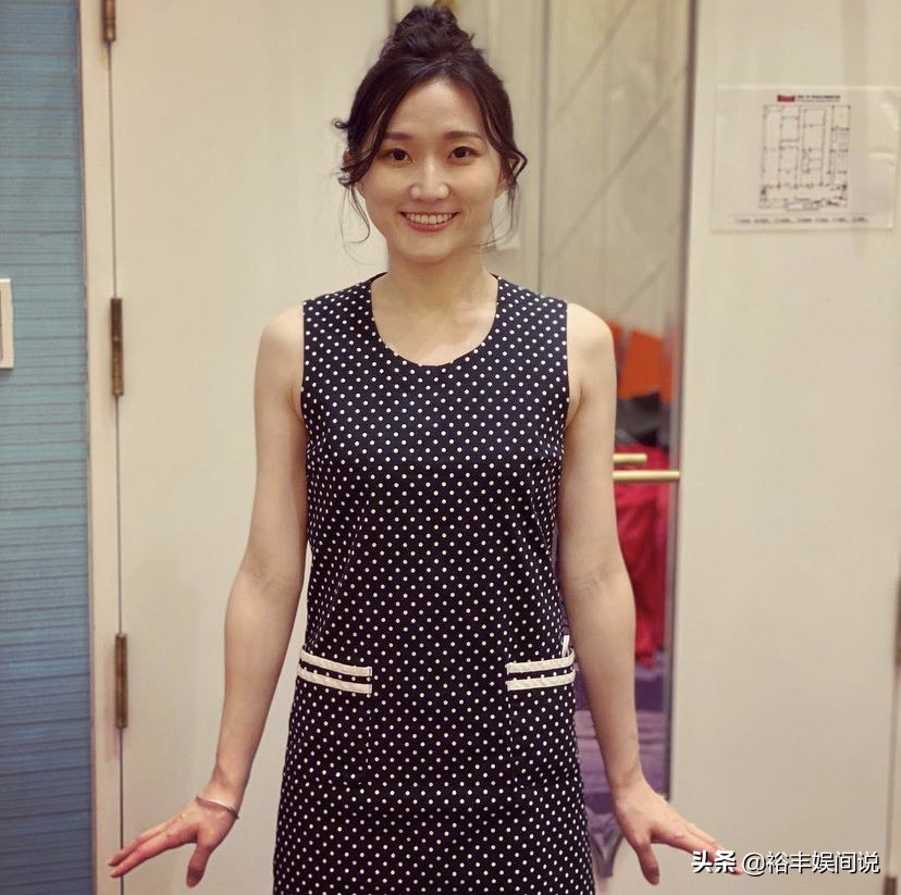 颜爵现身,颜爵首张专辑发布会