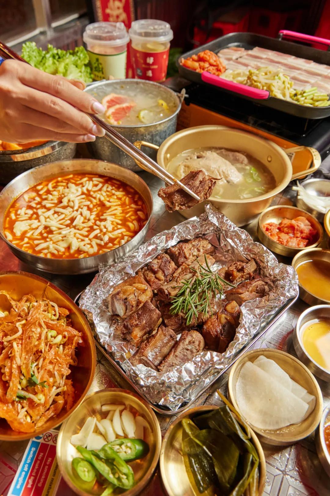 这家开在28层的「空中餐厅」，被大家称之为周口的小韩国