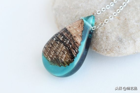 如何用水晶滴胶自制项链,手工滴胶项链教程