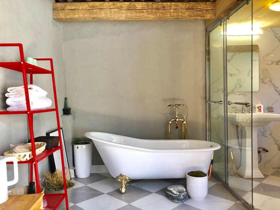 四姑娘山看雪山民宿,在四姑娘山玩住哪里