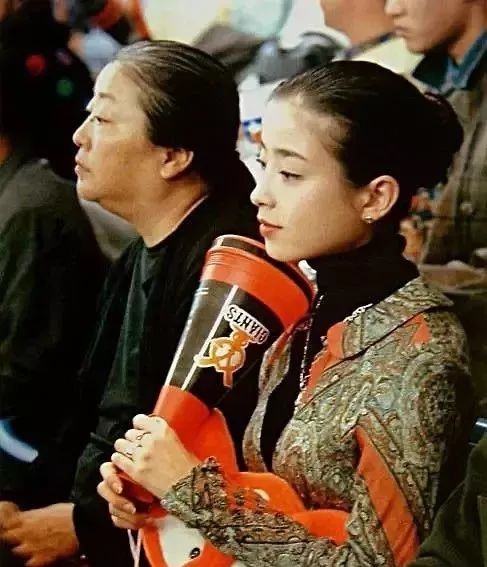 宫泽理惠11岁照片,宫泽理惠亲妈