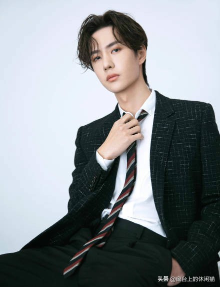 王一博成功的艰难历程,王一博的坎坷成名之路