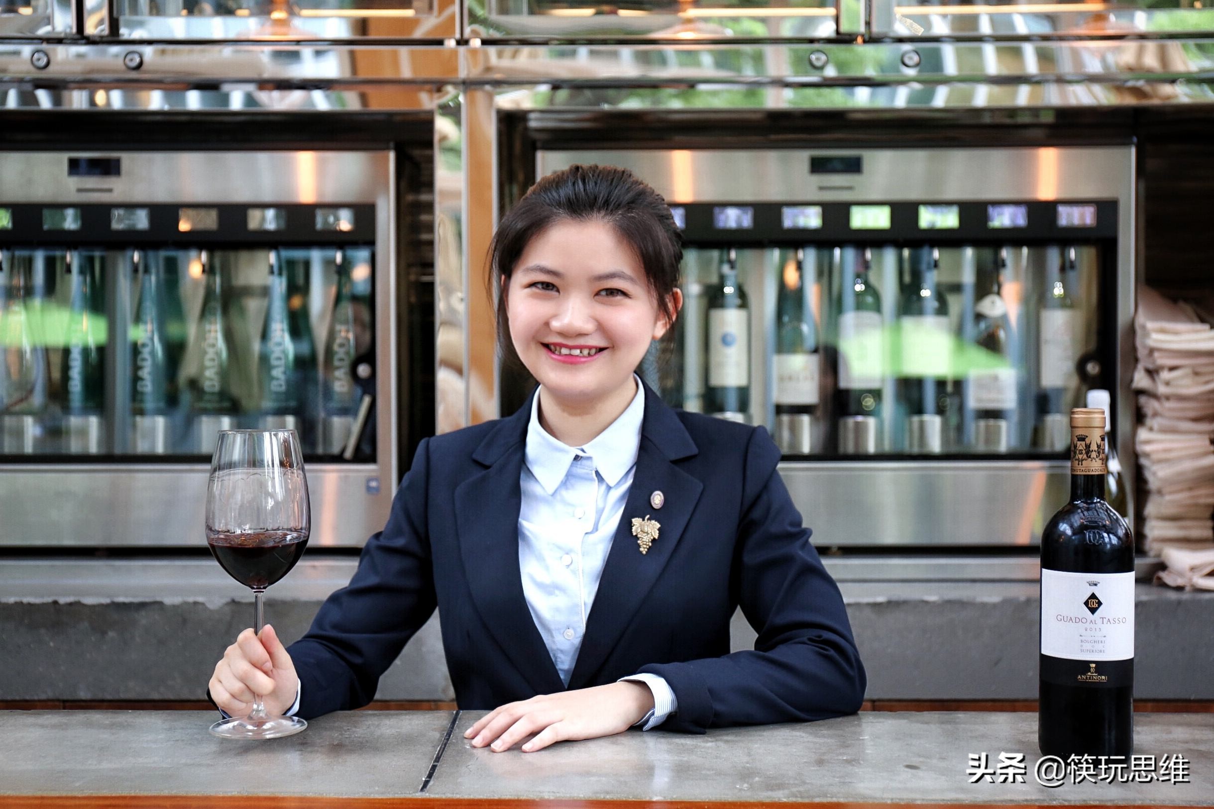 如何经营卖酒行业赚钱,如何在小酒店卖酒赚钱多