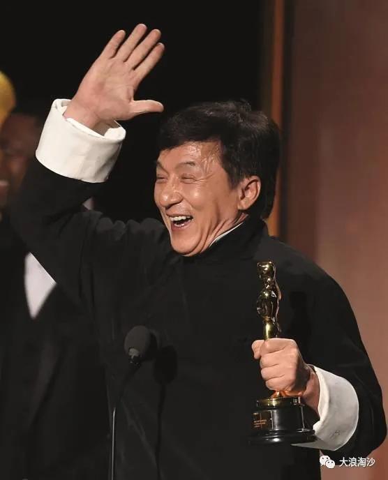 为什么香港上一代的演员、艺术家们都特别爱国？