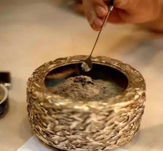 沉香粉和沉香怎么选,沉香养珠粉正确使用方法