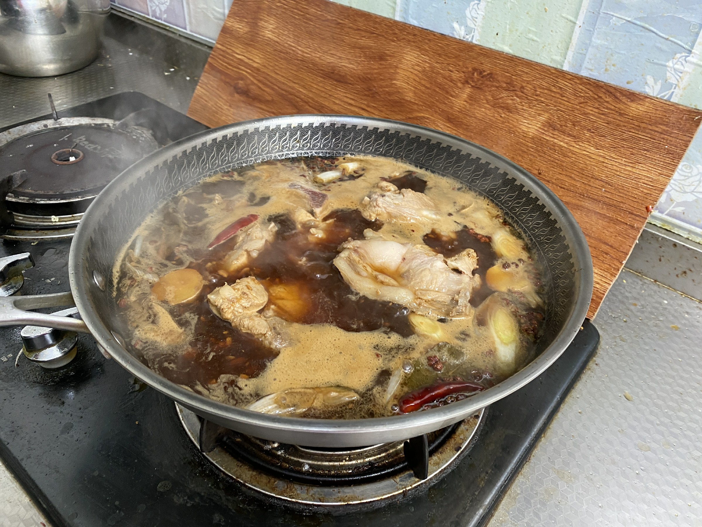 大骨头怎样做才最好吃,大骨头怎么吃法最好吃