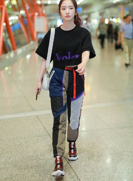 假期出游怎么穿搭衣服好看,出游最百搭的穿搭