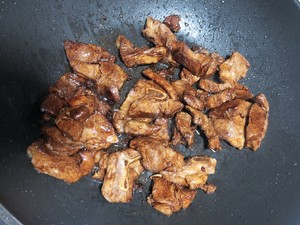 胡萝卜烧排骨菜名,草原风情羊排菜名