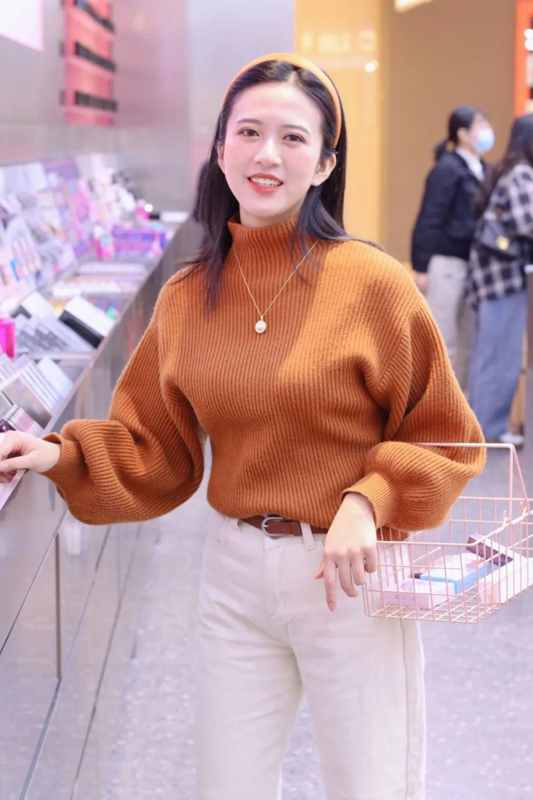 彩妆集合店wowcolour介绍,超大网红彩妆集合店wowcolour大连