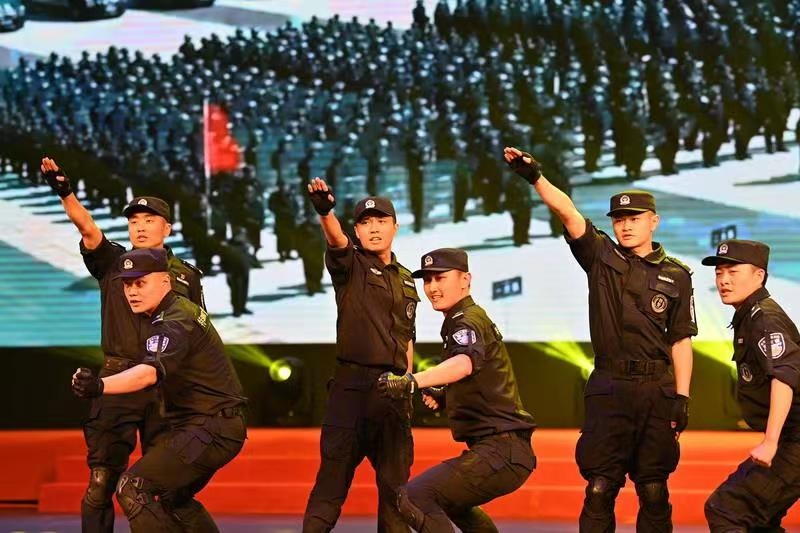 合肥市公安局举行庆祝中国*产党共**成立100周年主题文艺活动