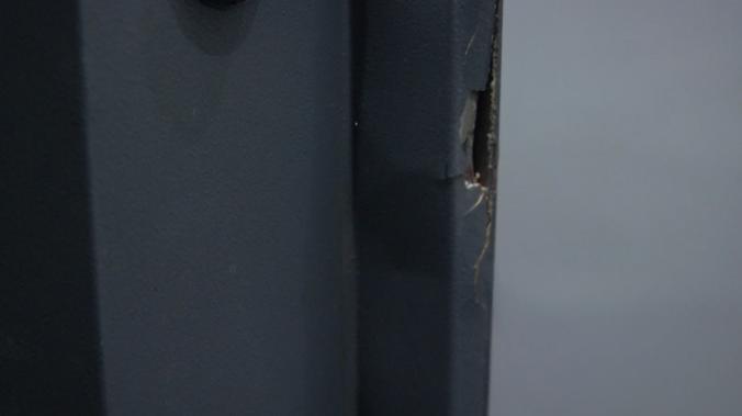 帮小偷打开被盗保险箱负什么责任,边偷边写信道歉