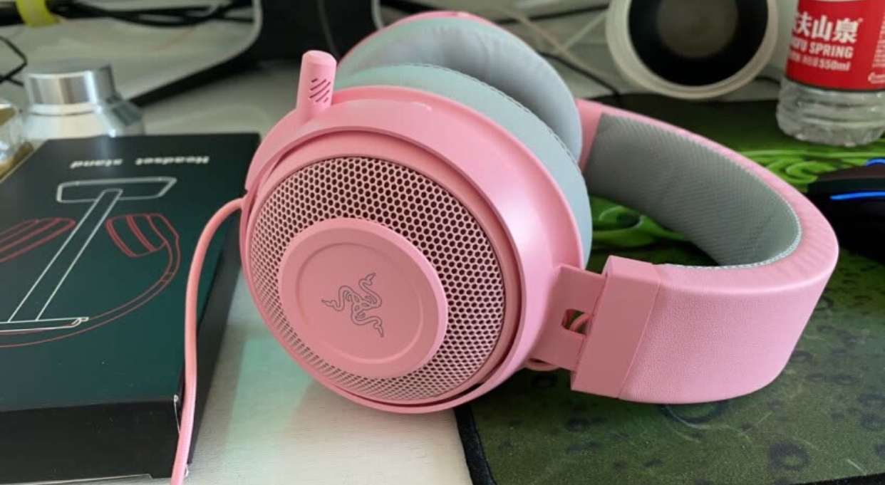 雷蛇北海巨妖猫耳耳机有线和无线,雷蛇粉色耳机北海巨妖测评