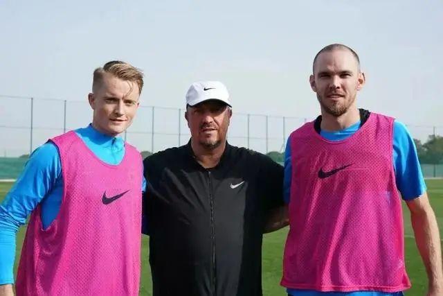 佩莱、金斯、汉斯等等那些曾为大连足球而战的瑞典人，现在好吗？