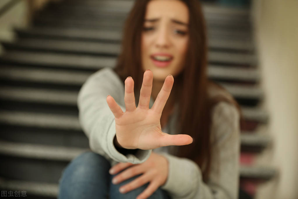 男人对他不爱的女人可以有多残忍,男人对不爱的女人有多决绝