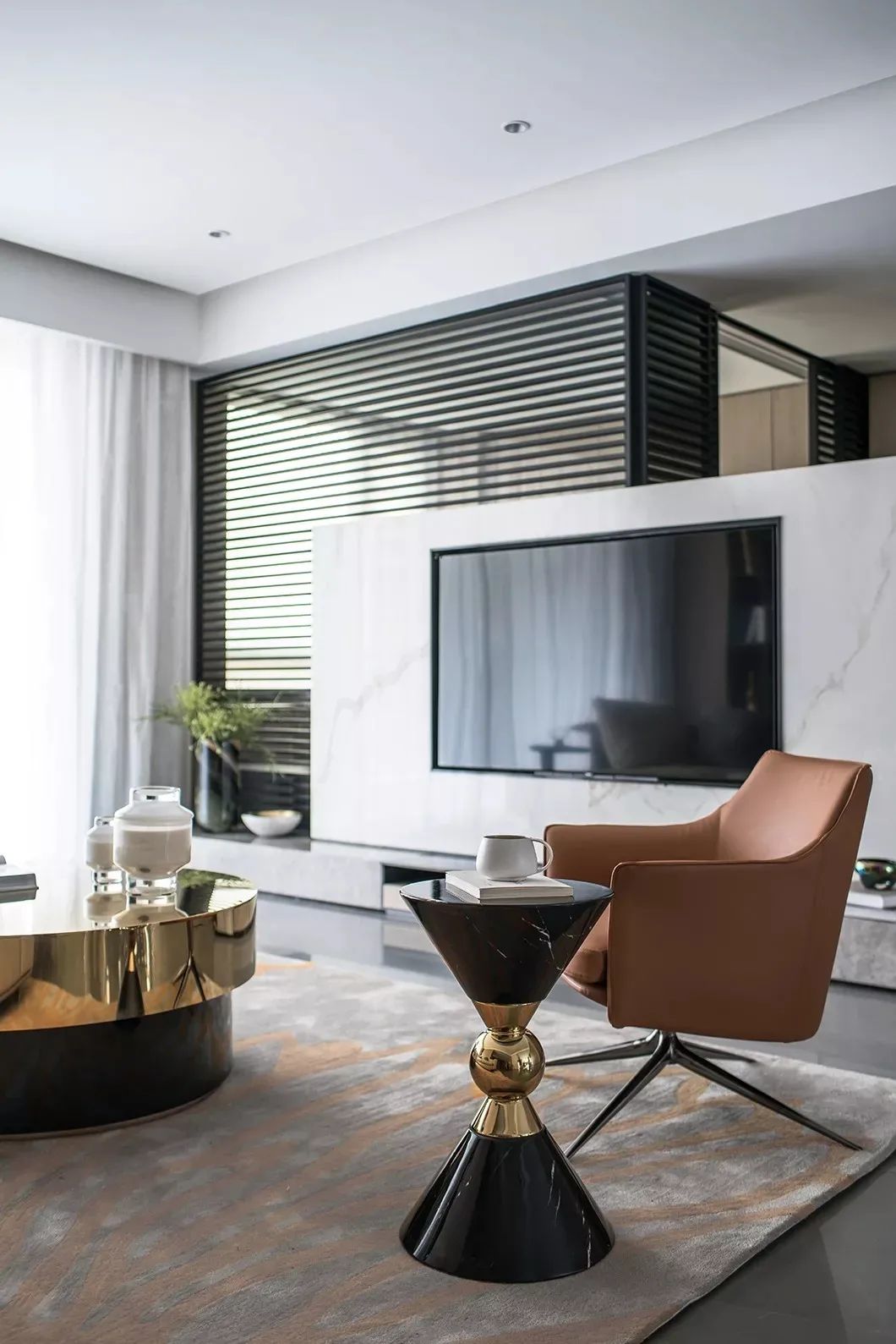 铝合金百叶隔断木饰面,百叶木饰面推拉门