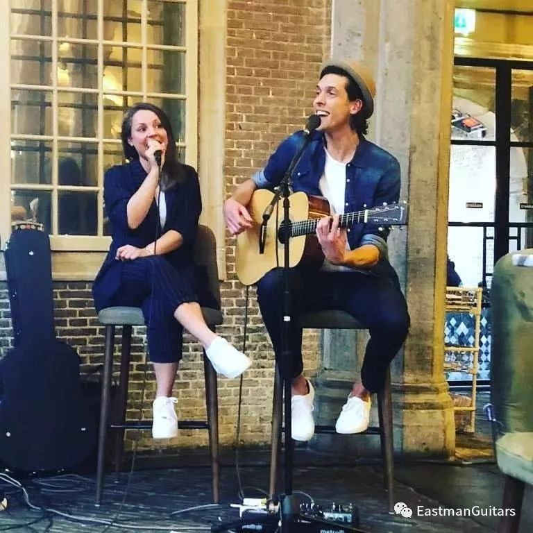 学习指弹吉他哪本教材最实用,推荐一本简单易学的吉他教程