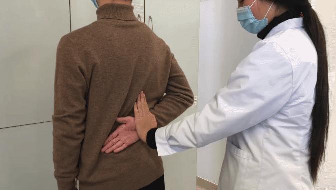 老年人肩周疼痛的厉害怎么治疗,老年人肩背部疼痛怎么回事