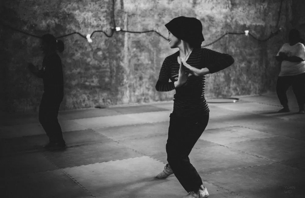 罩袍下的阿富汗,罩袍阿富汗