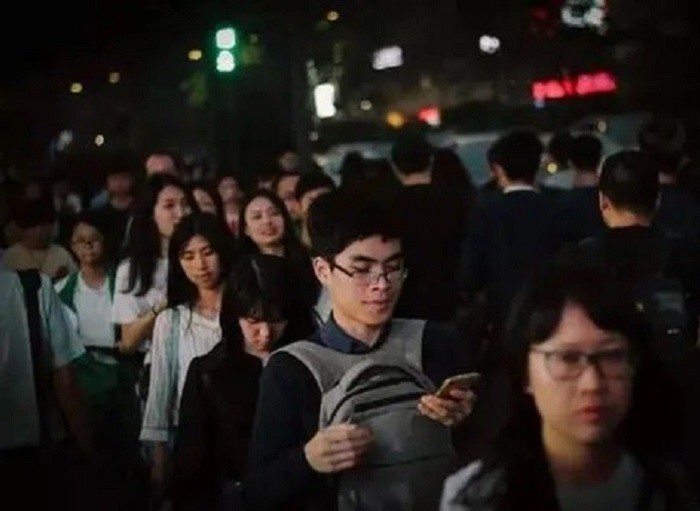中国“无根一代”不断崛起：更多的90后年轻人，已经不和亲戚往来