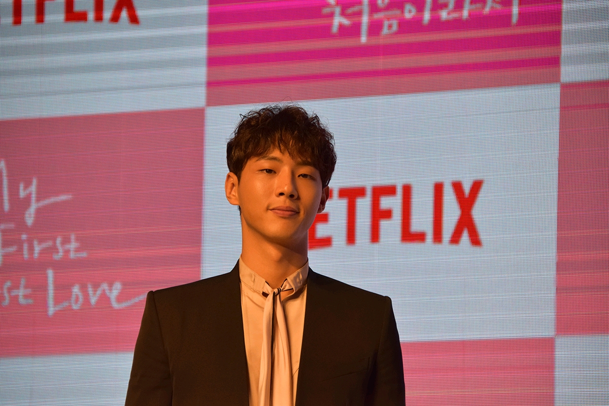 陷入演员校园*力暴**争议:*愿请**和反对下车超千的金志洙朴慧秀赵炳奎