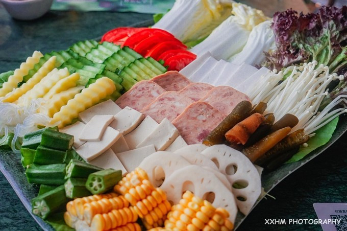 成都本地人去的最好吃的美食,中国姑娘吃成都美食