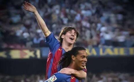 盘点那些足球的名场面,最令人热泪盈眶的一场足球比赛