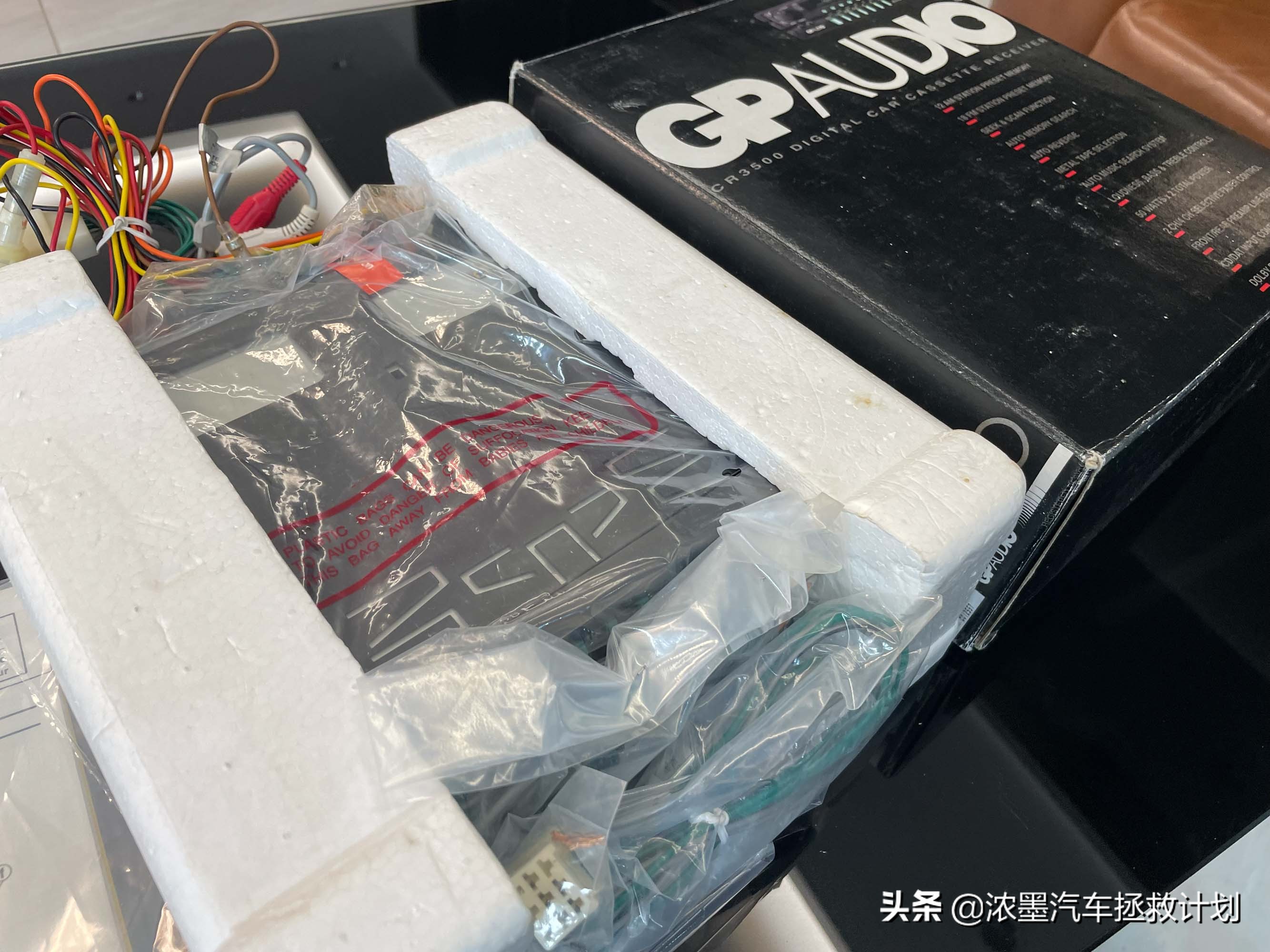 「妙手生花」重建一台战损级桑塔纳，带给它历经千般后的华丽重生