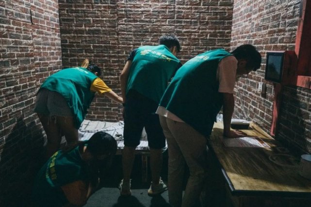 夜幕降临沉浸式密室逃脱体验剧场,超刺激的密室逃脱等你来体验