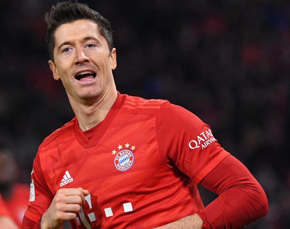 足坛前三人梅西c罗内马尔,足坛最强前锋皇马巨星梅西c罗