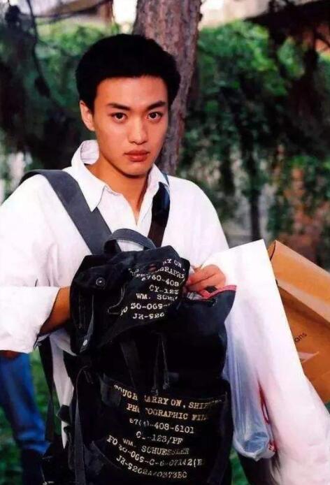 周一围演技被批用力过猛,周一围演技到底有多强