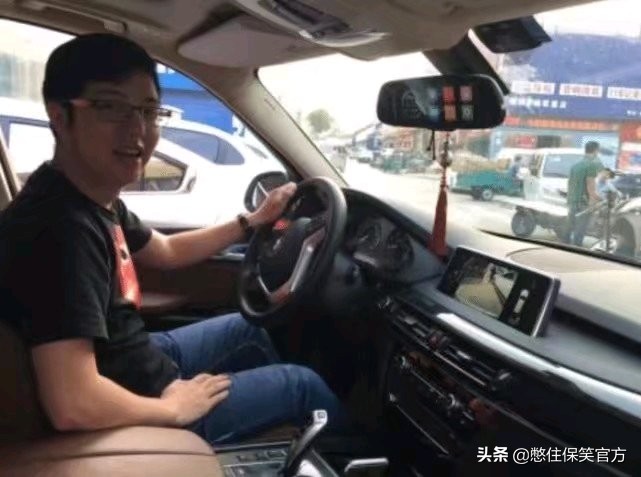 小伙租车跑网约车没挣到钱还倒贴,小伙子租车一天一万