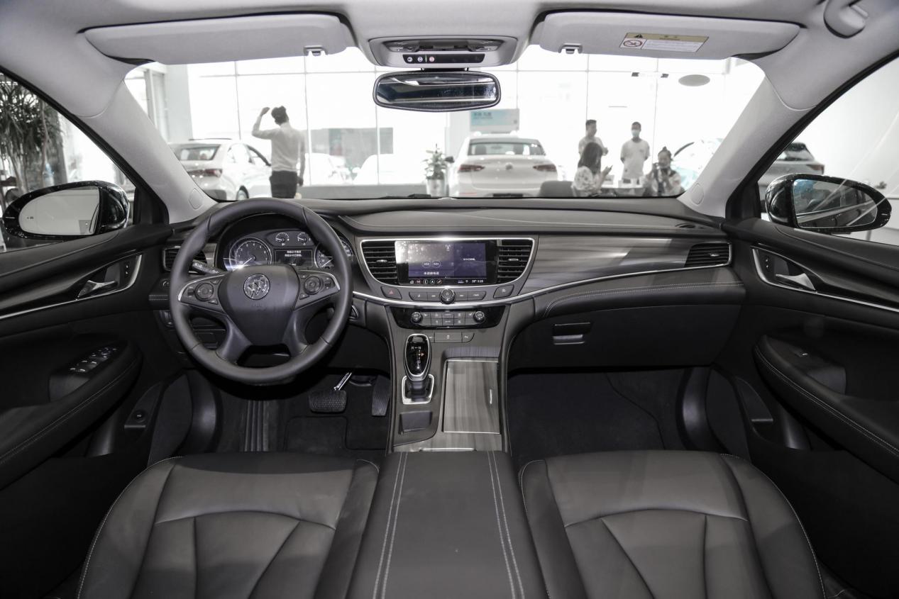 06款别克君越上市时有几种颜色,06年别克君越是国几