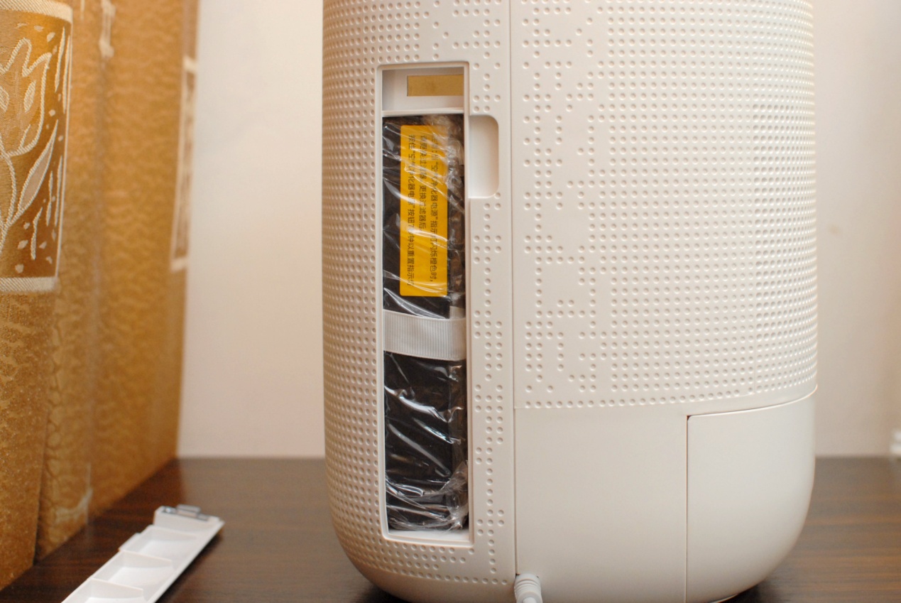 入手百元净化*湿机除**，彻底解决南方城中村小伙烦恼