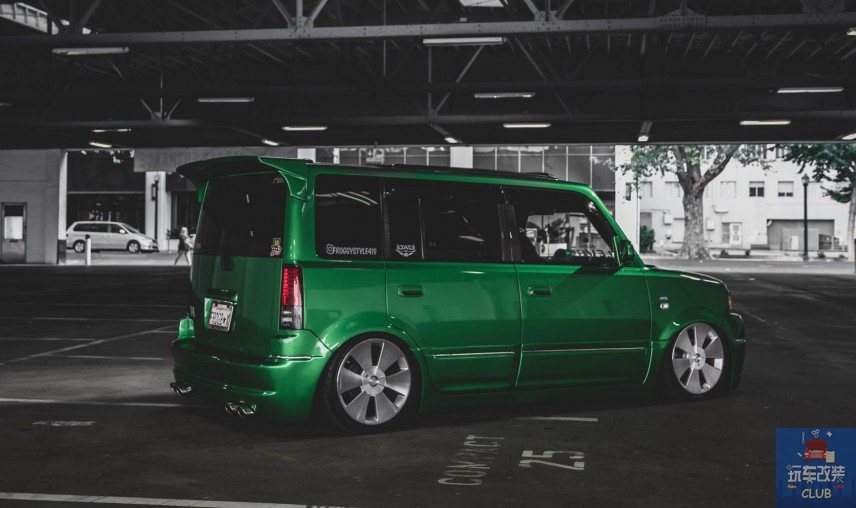 一辆“特调绿”“姿态优美”的“方盒子”！赛恩ScionxB