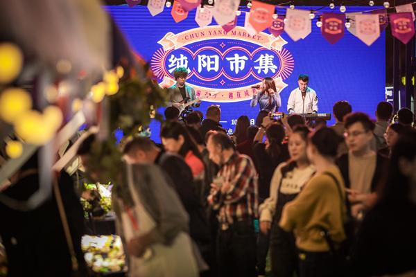 这条街为什么这么吸引人,这条街为啥突然火了