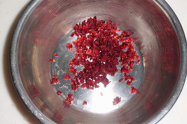 蔓越莓酸奶冰格制作,蔓越莓牛奶冰棒人参果制作