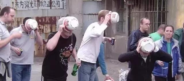 痰盂上国外拍卖会,一只痰盂上了外国拍卖会