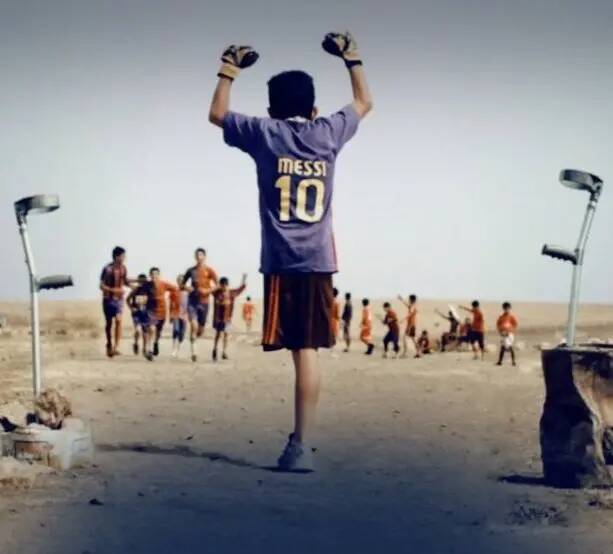 总有一些事情让你热泪盈眶,总有一个人能让你热泪盈眶