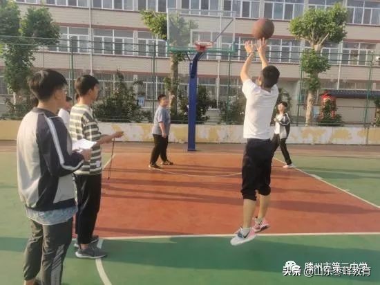 枣庄三中2023运动会100米决赛,滕州三中2022届