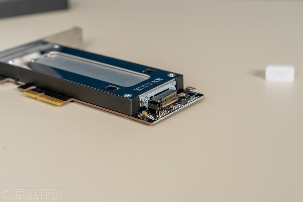 极速插拔，解锁更多使用姿势、ICYDock硬盘抽取盒PCI转M2评测