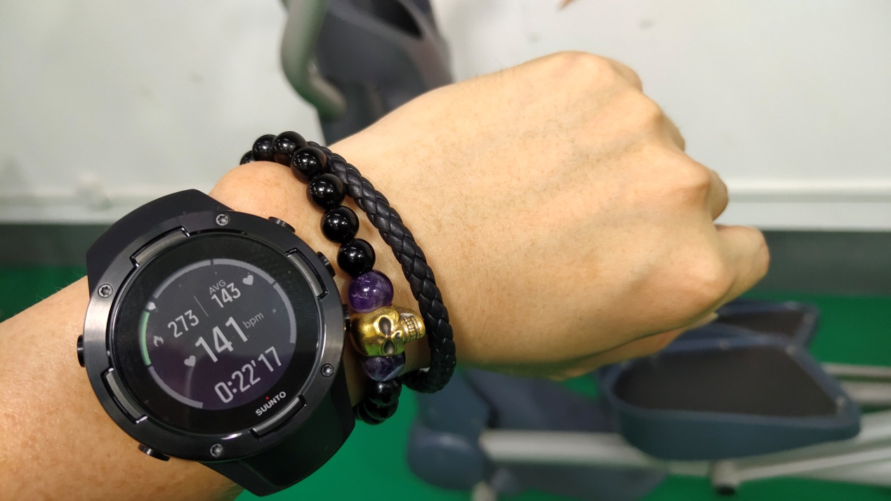 颂拓suunto3fitness智能手表功能,颂拓5专业智能腕表评测