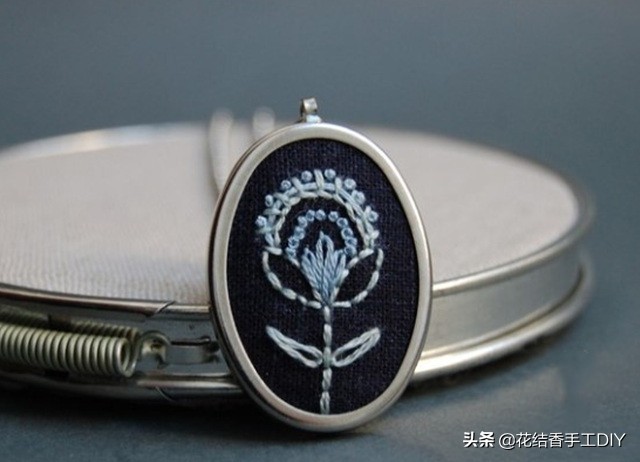 刺绣装饰项链,超级简单又可爱的刺绣教程