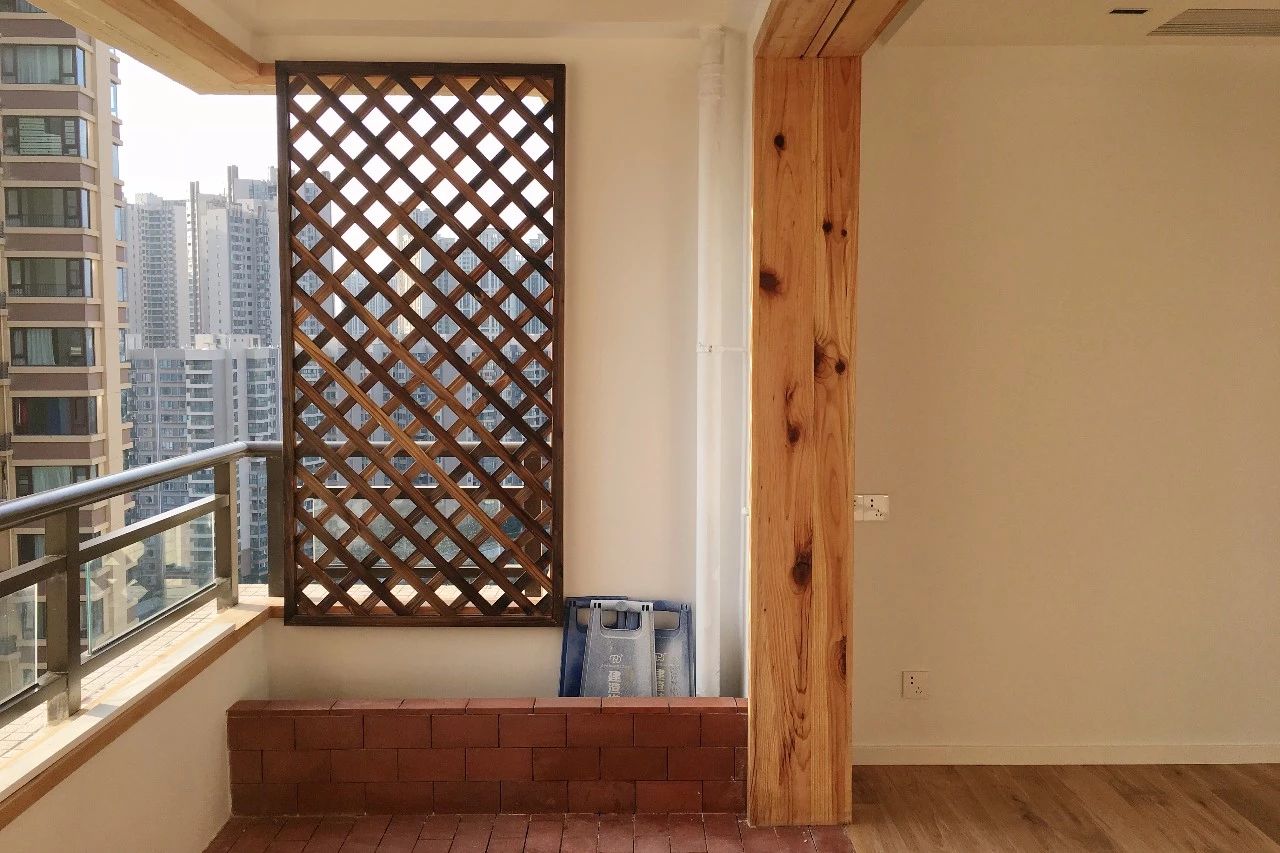 现场工地解说|066期木蜡油和清漆的区别是什么？