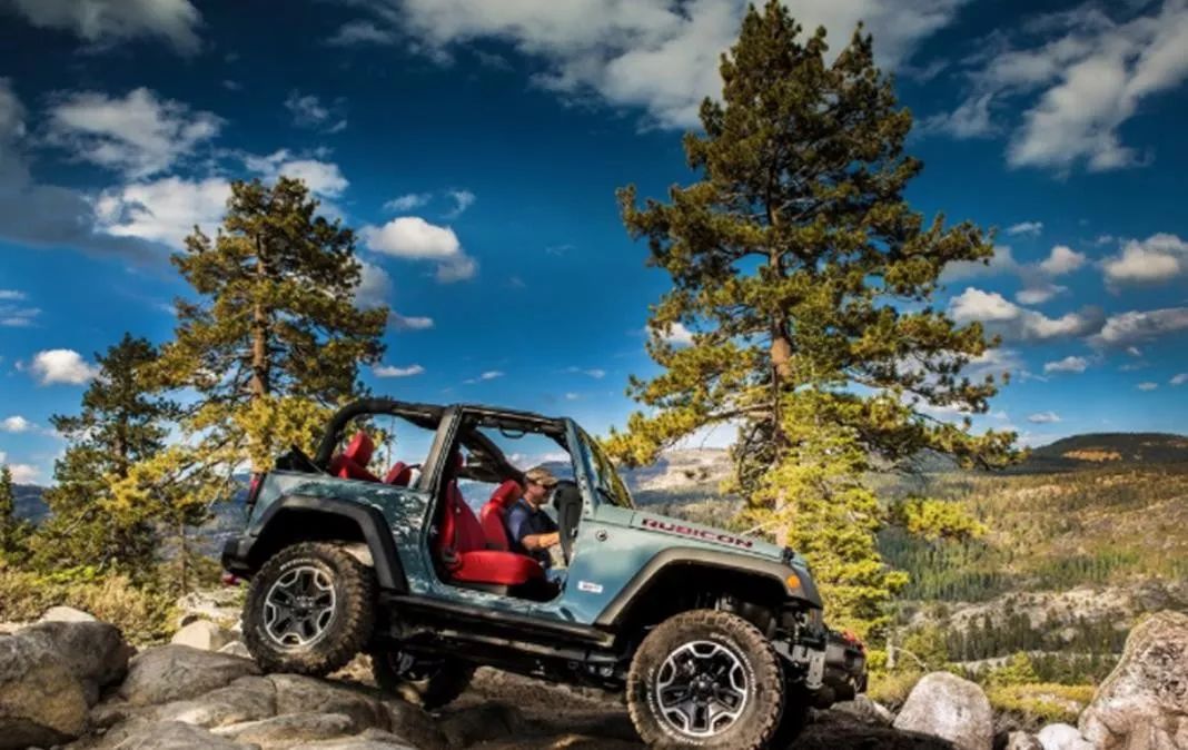 jeep指挥官phev混动技术,jeep指挥官phev是四驱吗