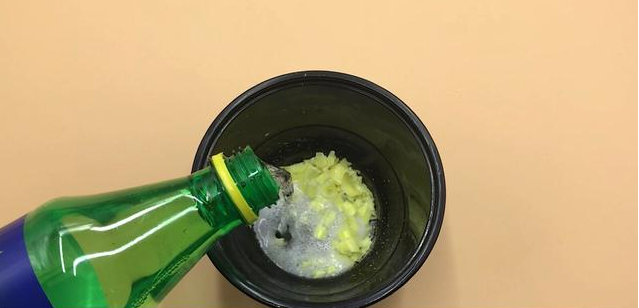 为什么聪明人都会放雪碧,要是家里有一大瓶雪碧会怎么样