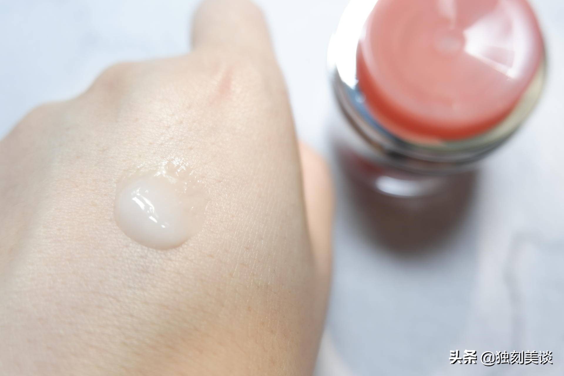 上一季度的空瓶，9款护肤品中，1款上了黑名单，还有1款已停产